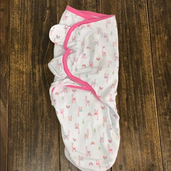 Swaddle Me!💚💖 - Picture 4 of 6